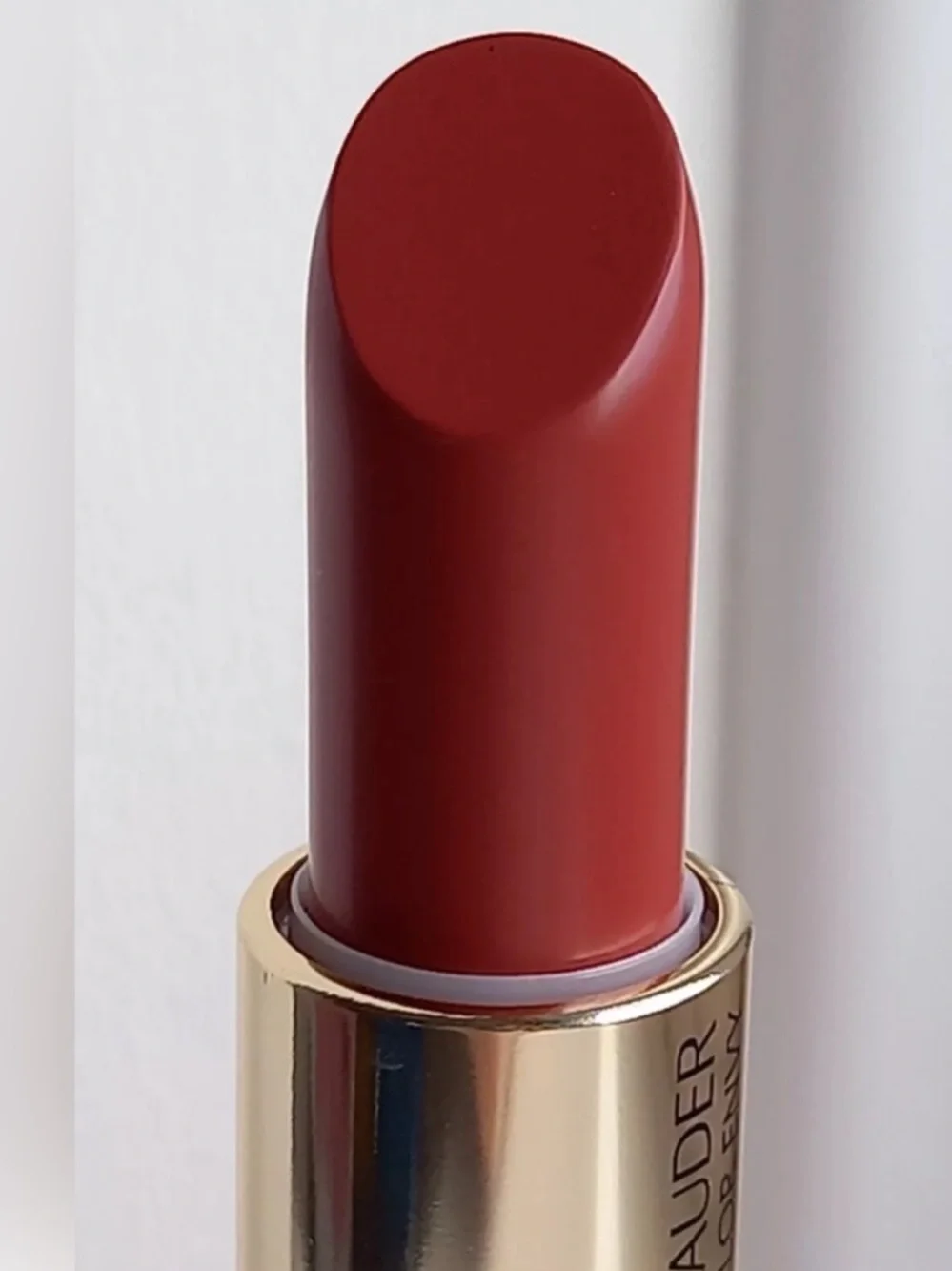 Estee Lauder Pure Color Envy Sculpting Lipstick 420 Rebellious Rose Rosey Pink